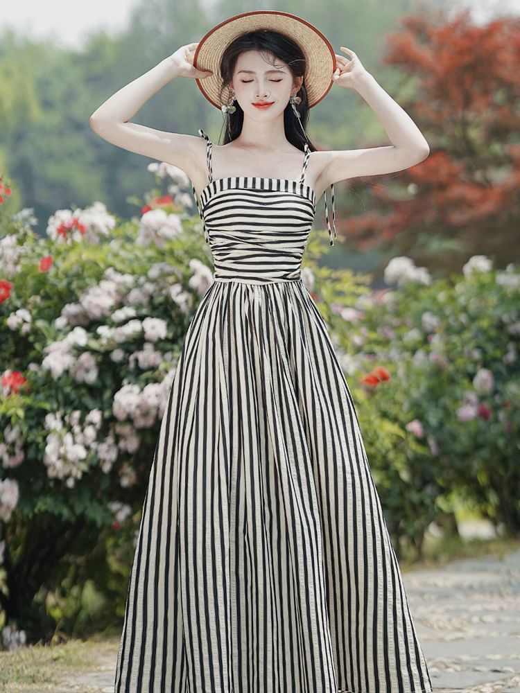 Set: Tie Shoulder Striped Ruched Maxi A SpreePicky