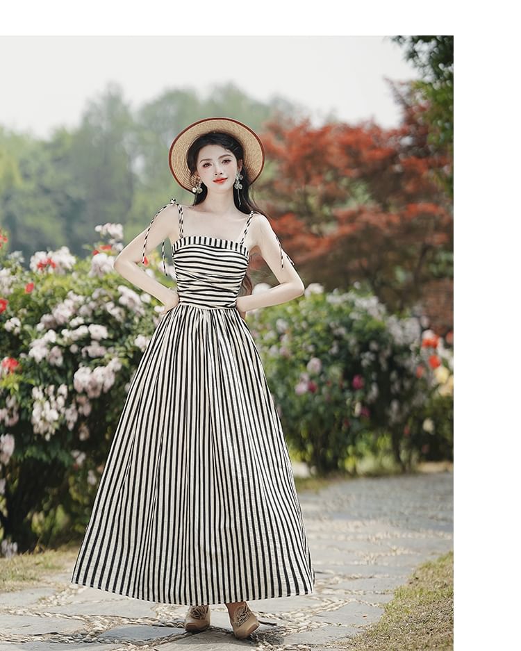 Set: Tie Shoulder Striped Ruched Maxi A SpreePicky