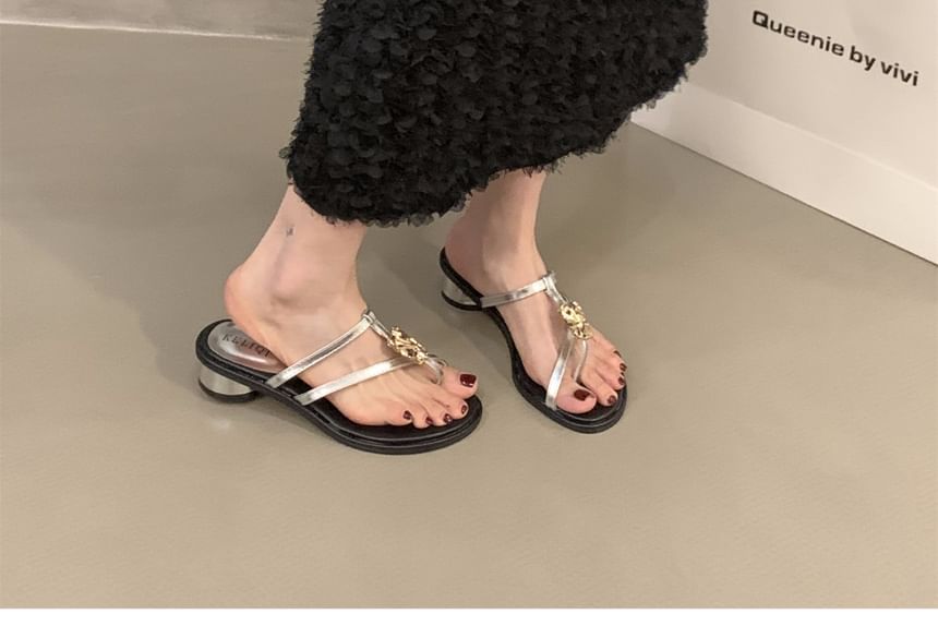 Round Heel Thong Sandals SpreePicky