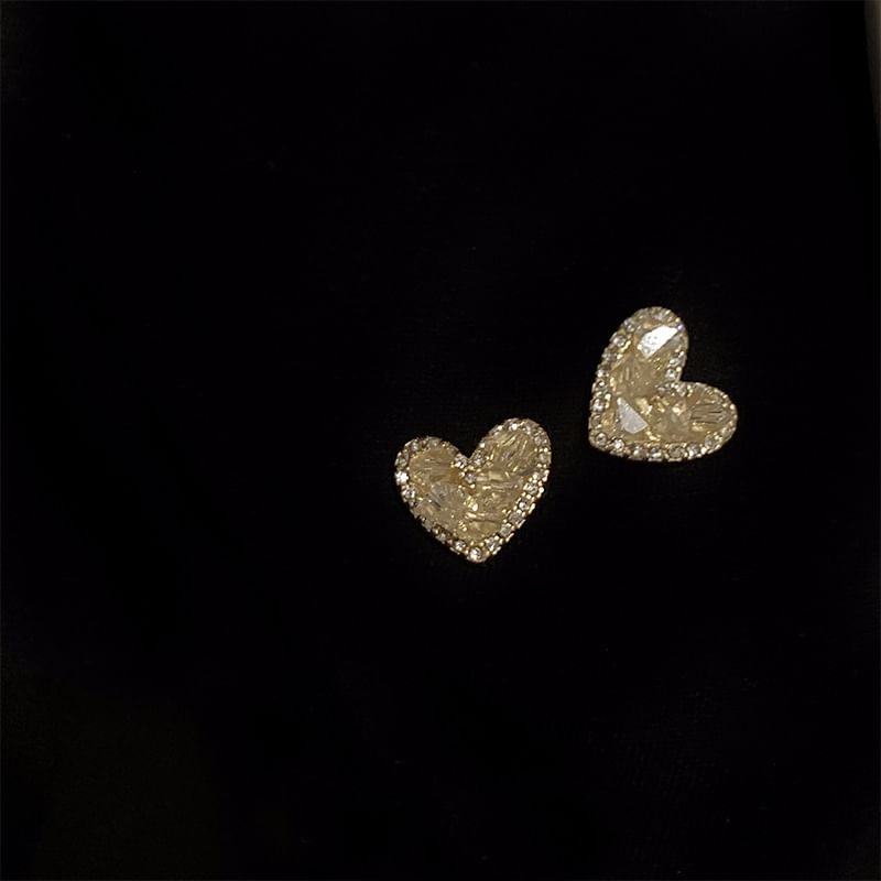 Rhinestone Heart Stud Earring mySite