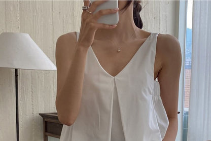 Sleeveless V-Neck Plain Flowy Blouse SpreePicky