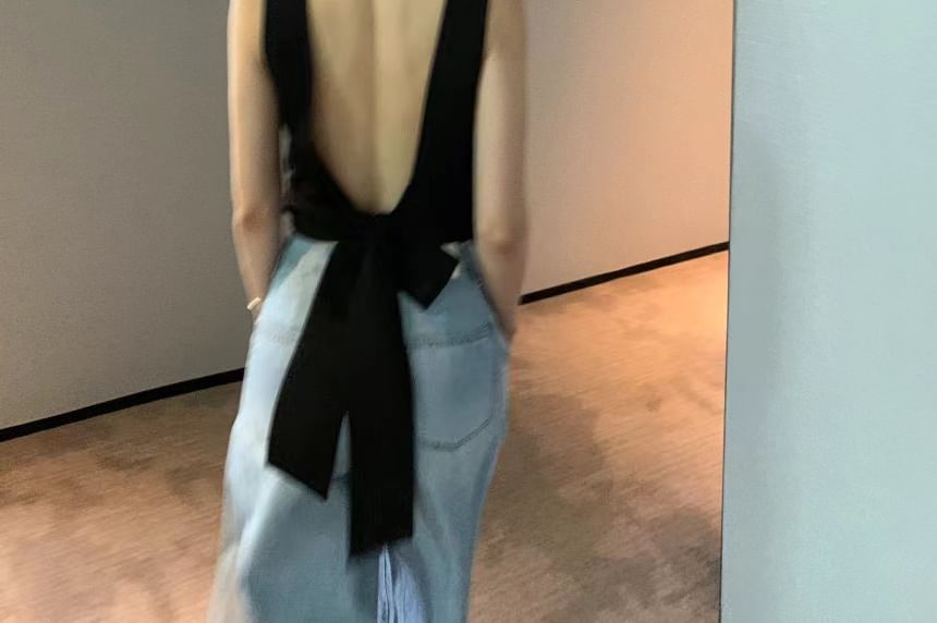 Sleeveless Open Back Plain Crop Top SpreePicky