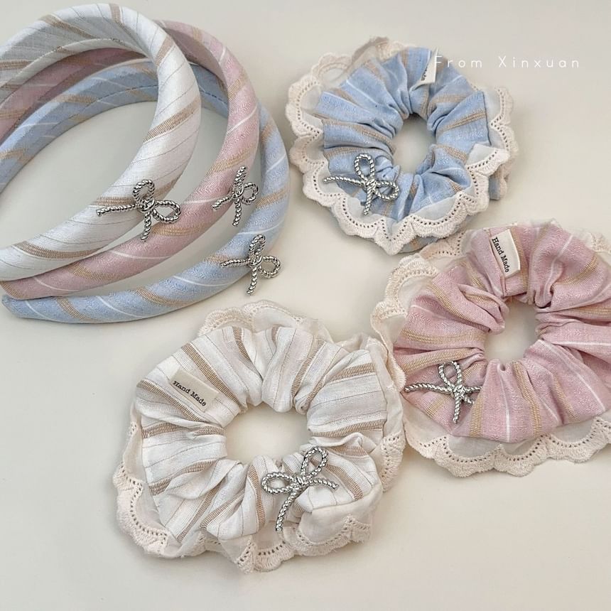 Bow Accent Scrunchie / Headband SpreePicky