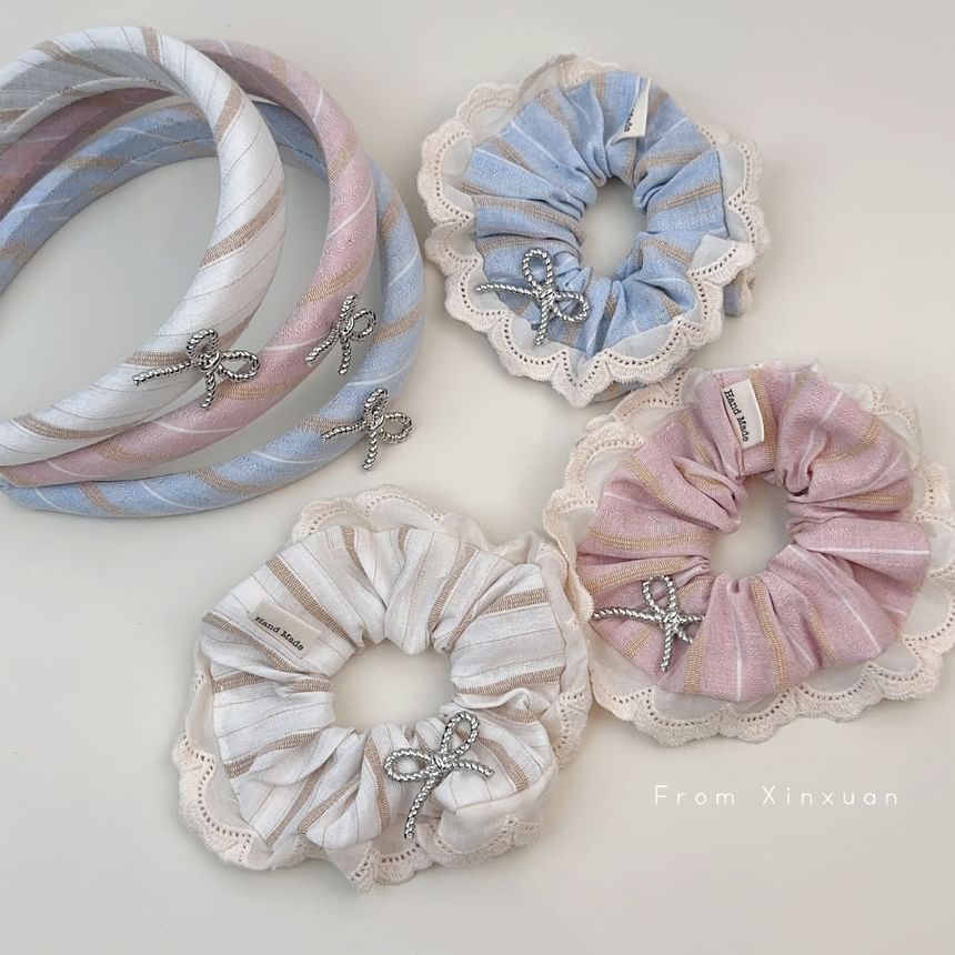 Bow Accent Scrunchie / Headband SpreePicky