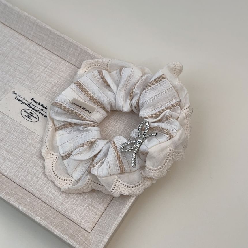 Bow Accent Scrunchie / Headband SpreePicky