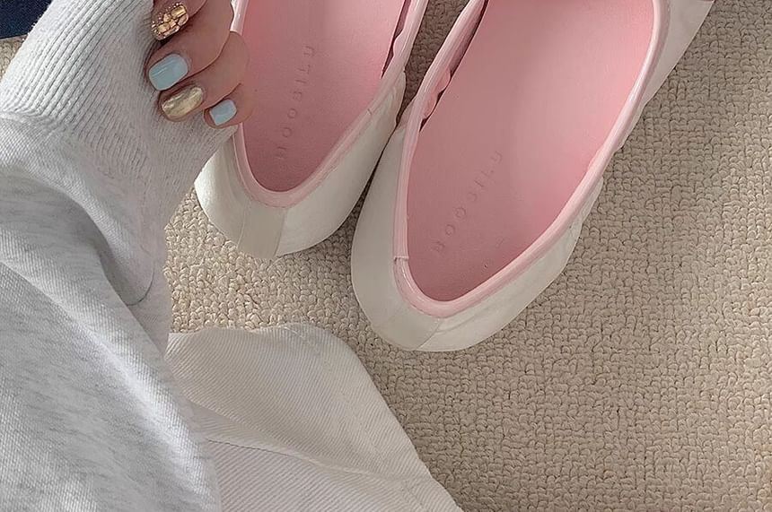 Satin Ballet Flats With Bow SpreePicky