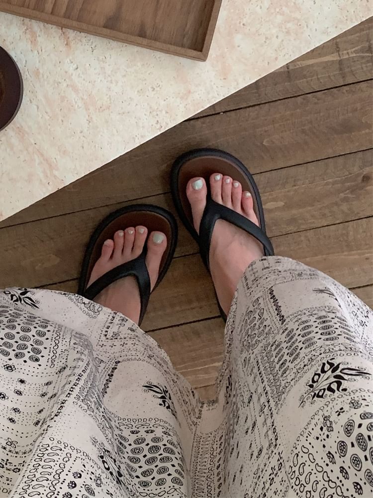 Two Tone Flip-Flops SpreePicky