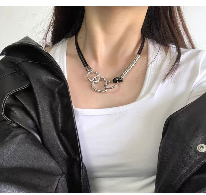 Heart Alloy Faux Leather Choker SpreePicky