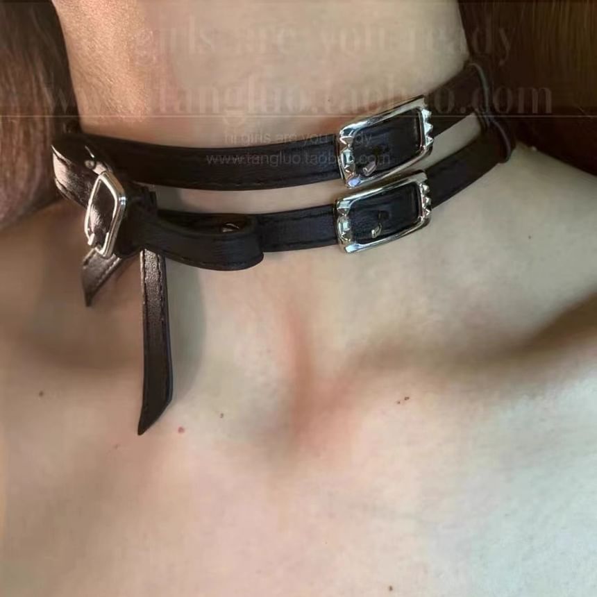 Faux Leather Buckled Choker SpreePicky