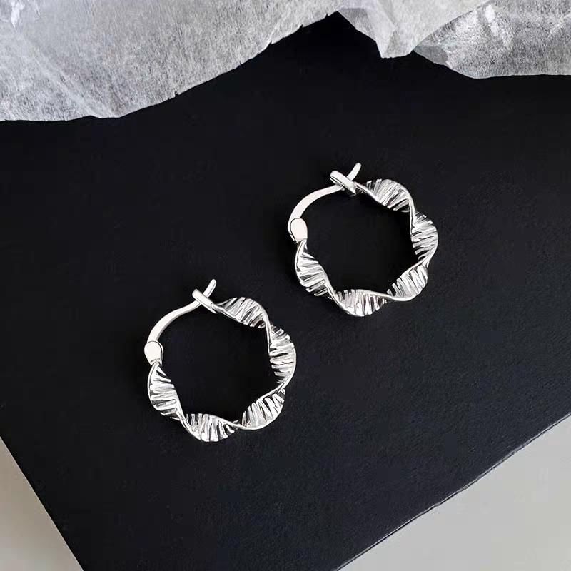 925 Sterling Silver Twist Hoop Earring mySite