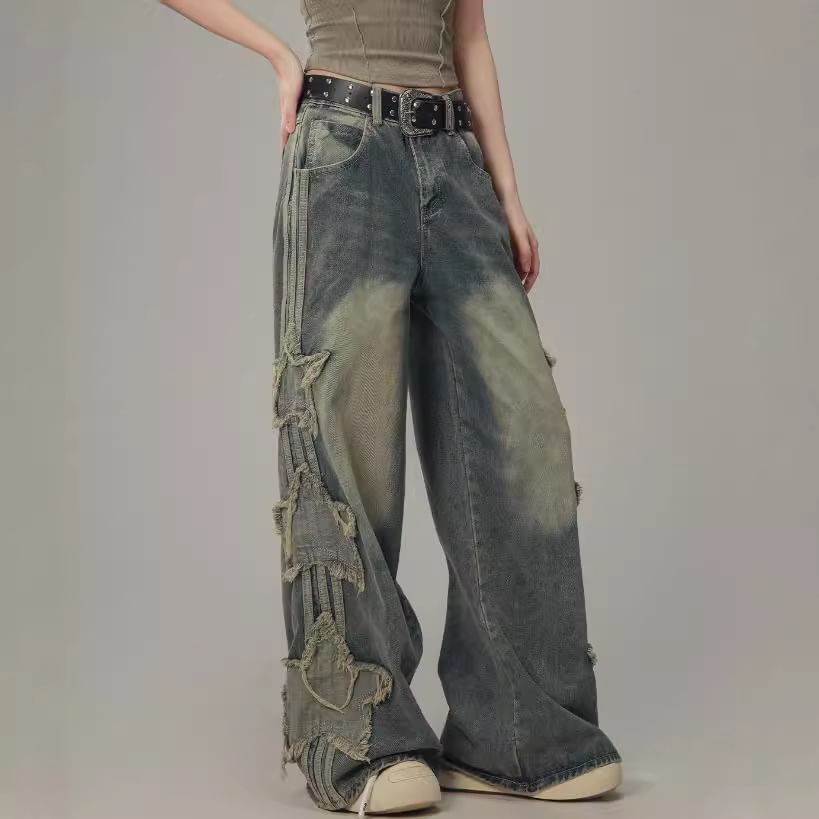 Low Rise Star Applique Washed Loose-Fit Wide-Leg Jeans SpreePicky