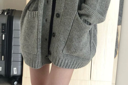 Oversized V-Neck Cardigan SpreePicky