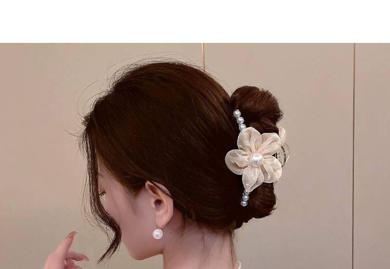 Flower Faux Pearl Hair Claw SpreePicky