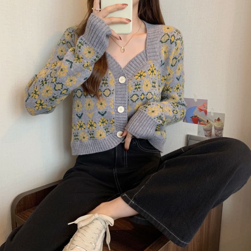 V-Neck Floral-Print Cropped Cardigan SpreePicky