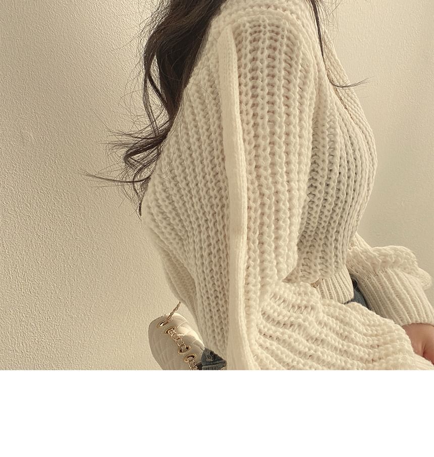 Soft Bubble-Sleeve Cropped Sweater SpreePicky