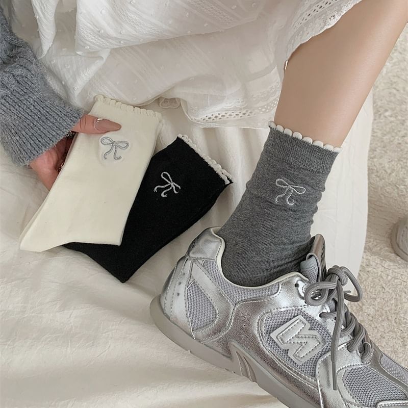 Bowknot Embroidered Crew Socks SpreePicky