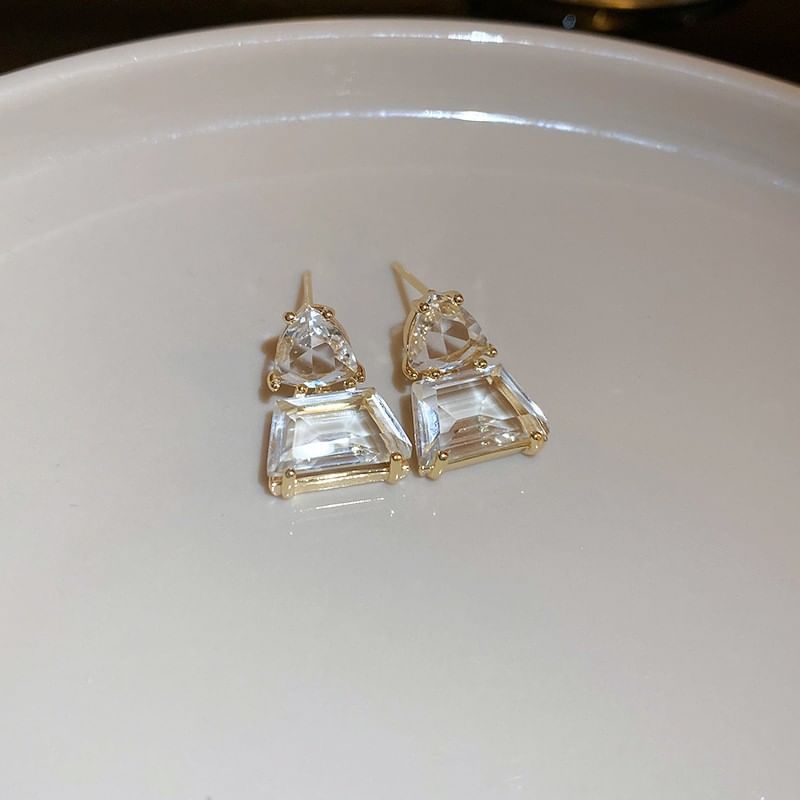 / (Various Earring Glaze Rhinestone Alloy Designs) FashionChic