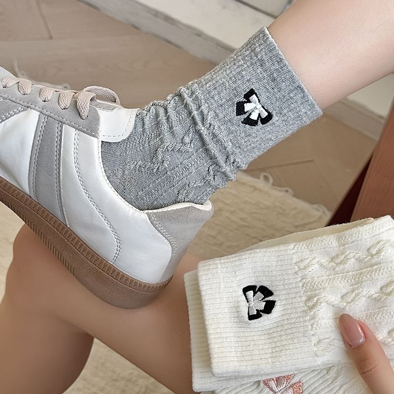 Embroidered Bow Crew Socks SpreePicky