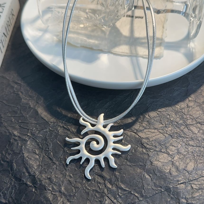 Sun Pendant Necklace SpreePicky