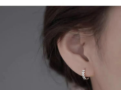 925 Sterling Silver Leaf Hoop Earring SpreePicky