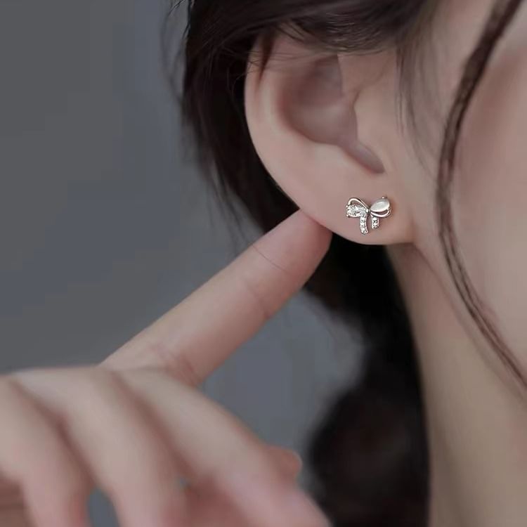 925 Sterling Silver Bowknot Stud Earring SpreePicky