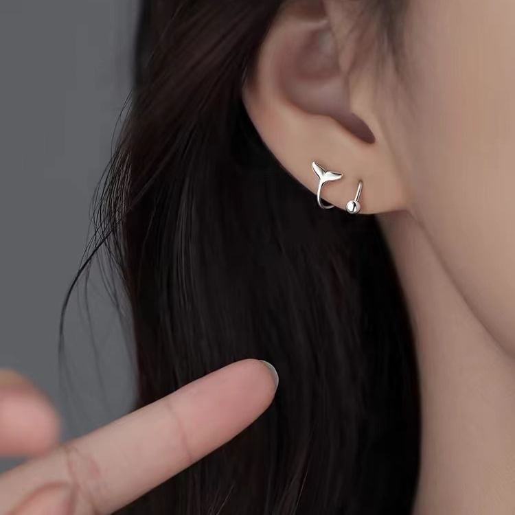 925 Sterling Silver Fish Tail Hoop Earring SpreePicky