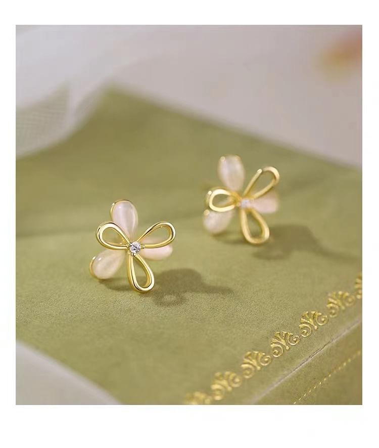 925 Sterling Silver Flower Stud Earring SpreePicky