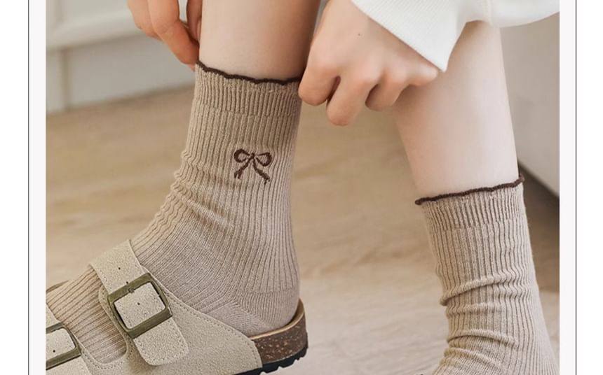 Bow Embroidered Ribbed Short Socks Set SpreePicky