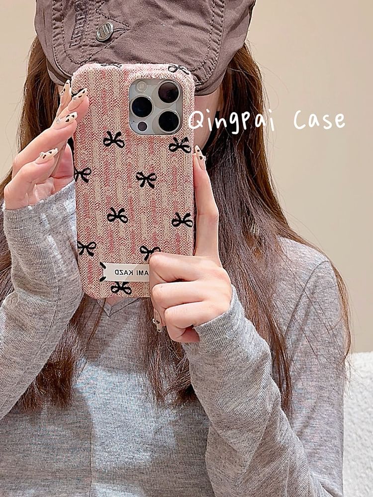 Simple Bow Flannel Phone Case - iPhone 16 Pro Max / 16 Pro / 16 / 15 Pro Max / 15 Pro / 15 / 14 Pro Max / 14 Pro / 14 / 13 Pro Max / 13 Pro / 13 / 12 Pro Max / 12 Pro / 12 SpreePicky