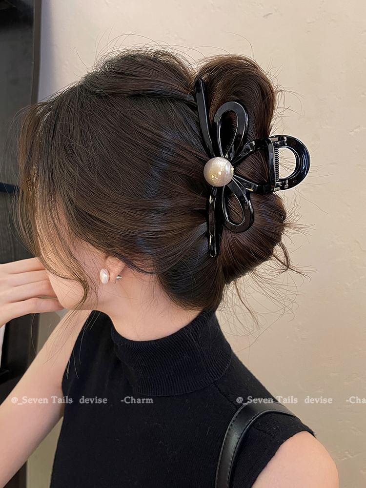 Faux Pearl Bow Hair Claw SpreePicky