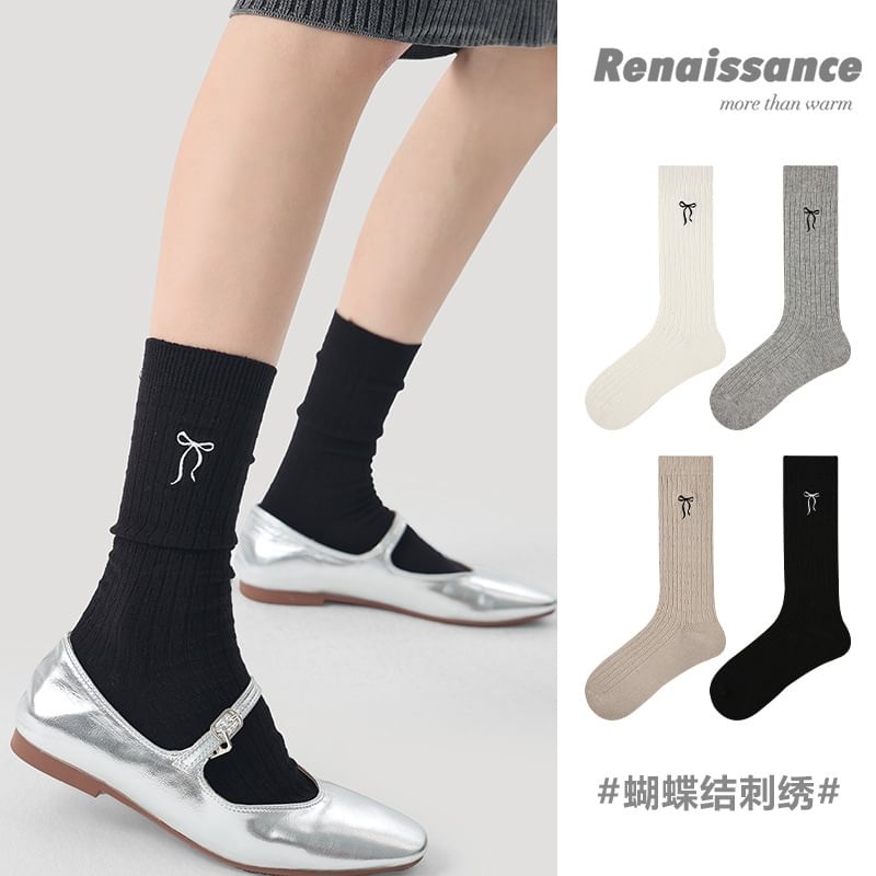 Bow Embroidered Ribbed Short Socks SpreePicky