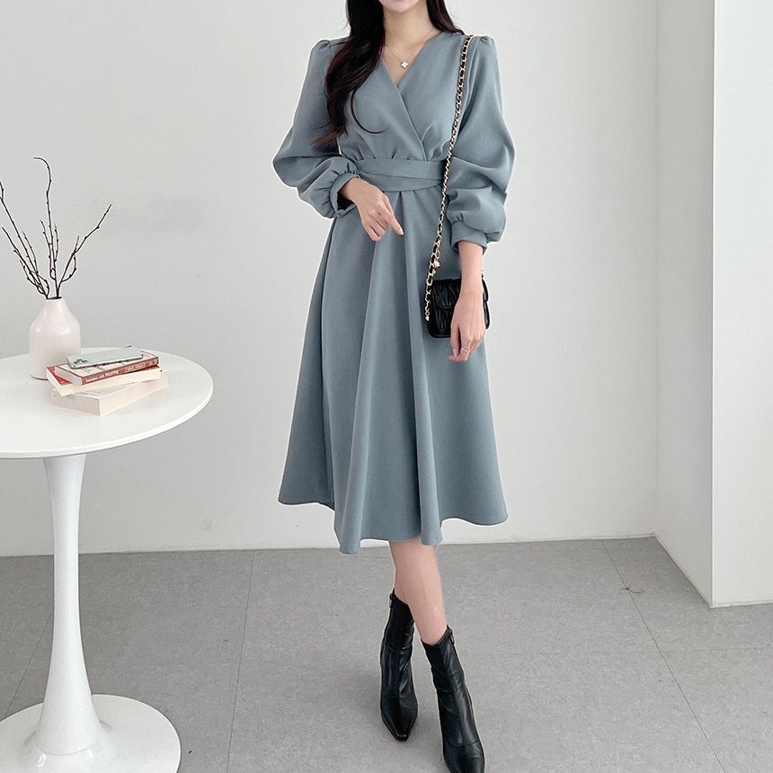 Puff-Sleeve V-Neck Plain Midi A-Line Dress SpreePicky