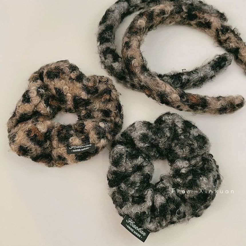 Leopard Fleece Scrunchie / Headband SpreePicky