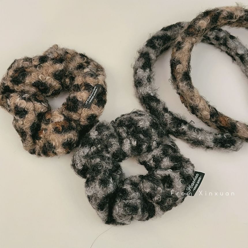 Leopard Fleece Scrunchie / Headband SpreePicky