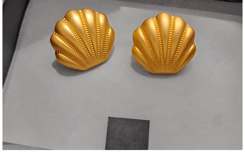 Shell Stud Earring SpreePicky