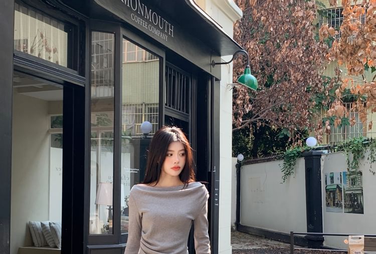 Set: Long-Sleeve Off Shoulder Plain Ruched Slit Tee + Mid Rise Plain Wide Leg Pants SpreePicky