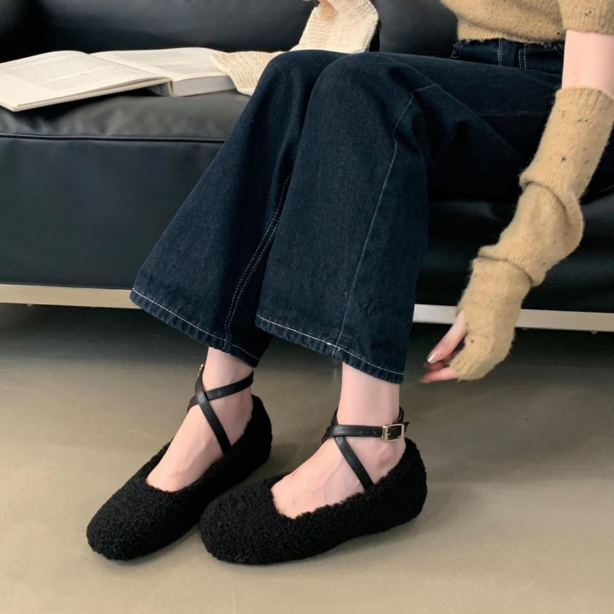 Plain Fleece Cross Strap Flats SpreePicky