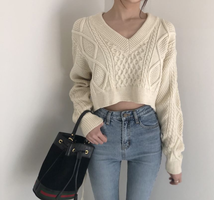 Tie-Back Cable-Knit V-Neck Sweater SpreePicky