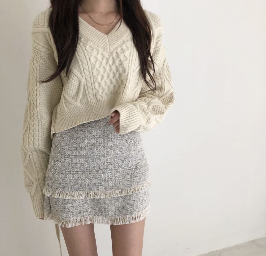 Tie-Back Cable-Knit V-Neck Sweater SpreePicky