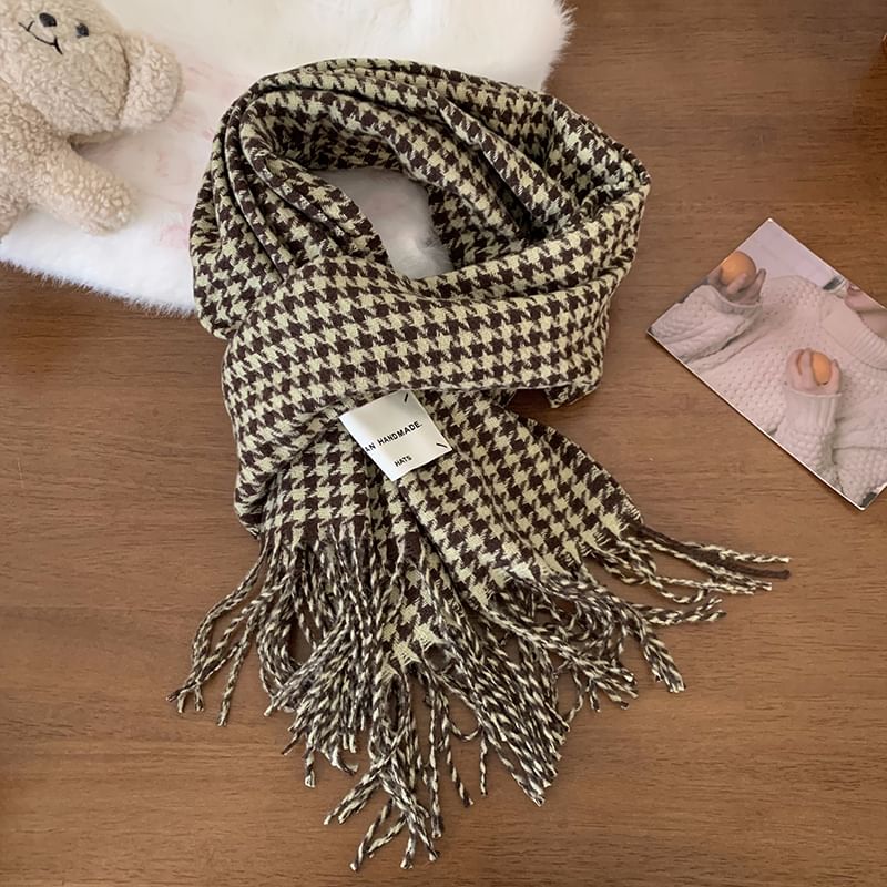 Applique Houndstooth Scarf SpreePicky