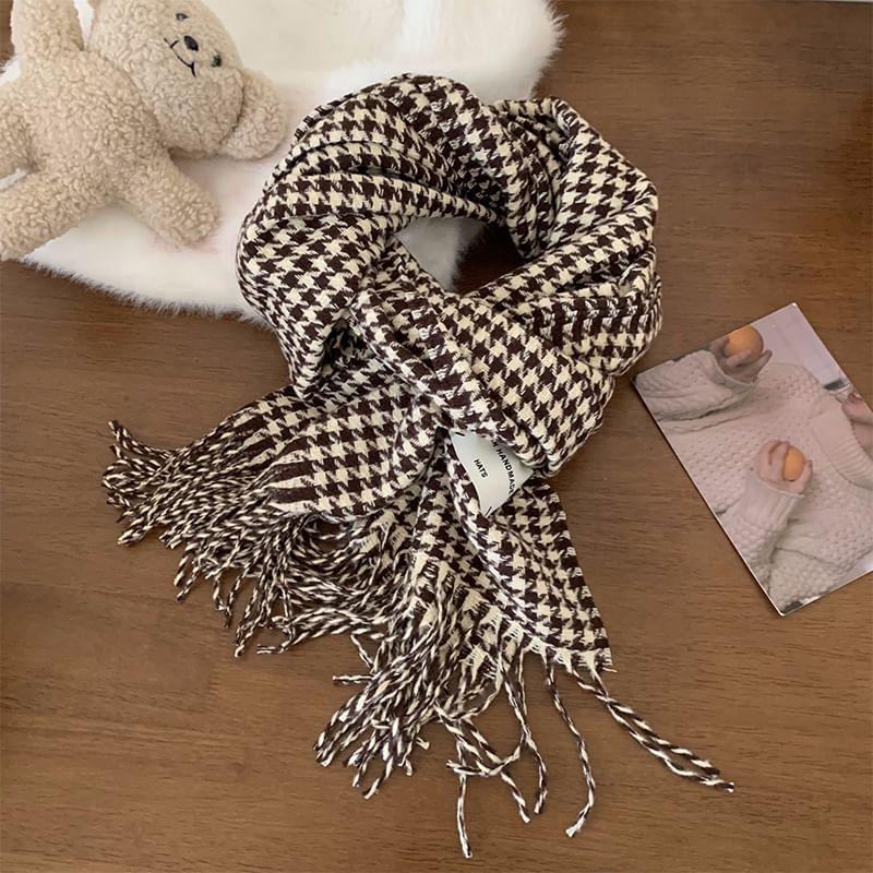 Applique Houndstooth Scarf SpreePicky