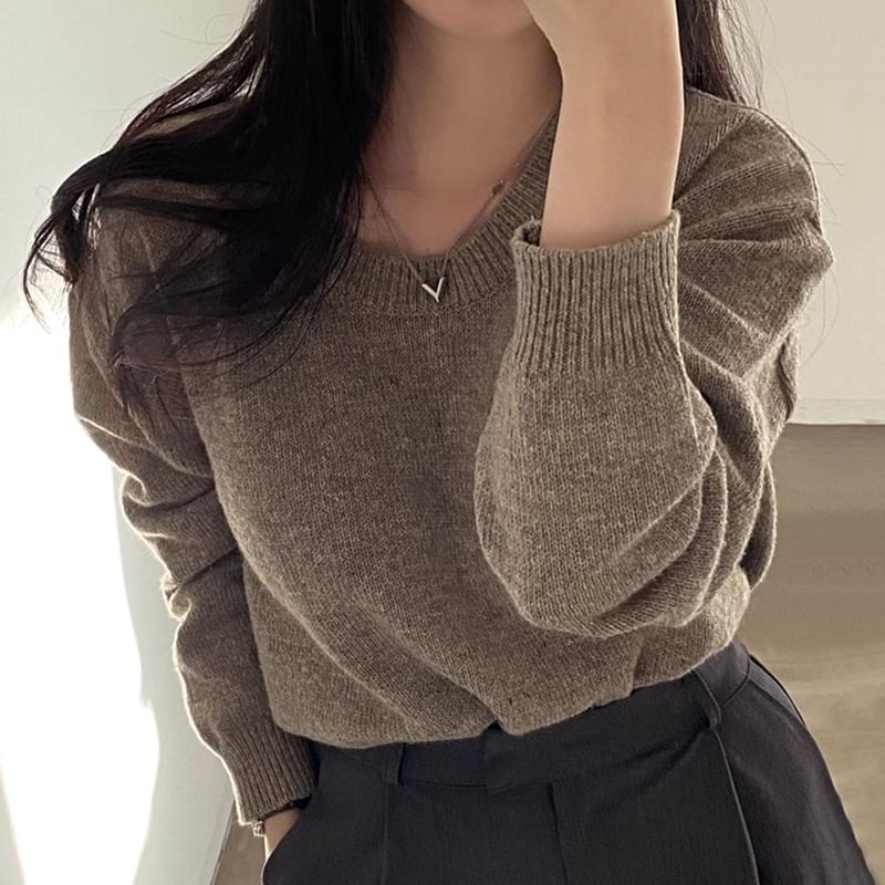 Round Neck Plain Sweater SpreePicky