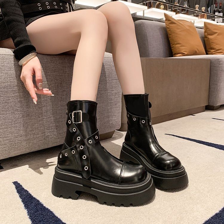 Buckled Platform Boots SpreePicky