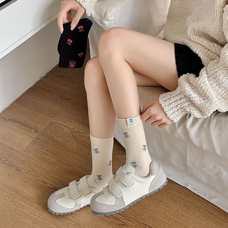 Heart Embroidery Crew Socks SpreePicky