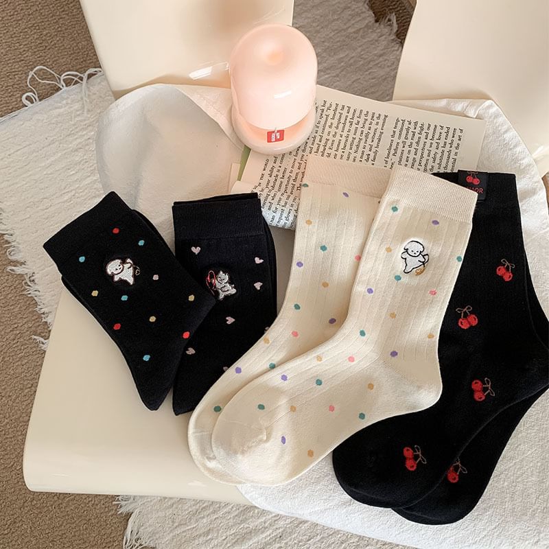 Heart Embroidery Crew Socks SpreePicky