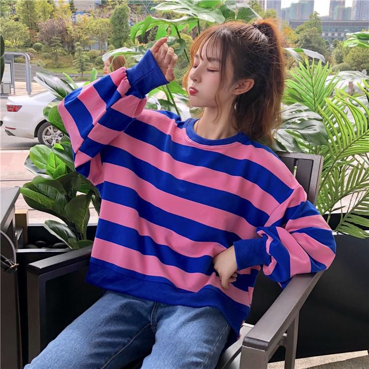 Round Neck Striped Slit Sweatshirt SpreePicky