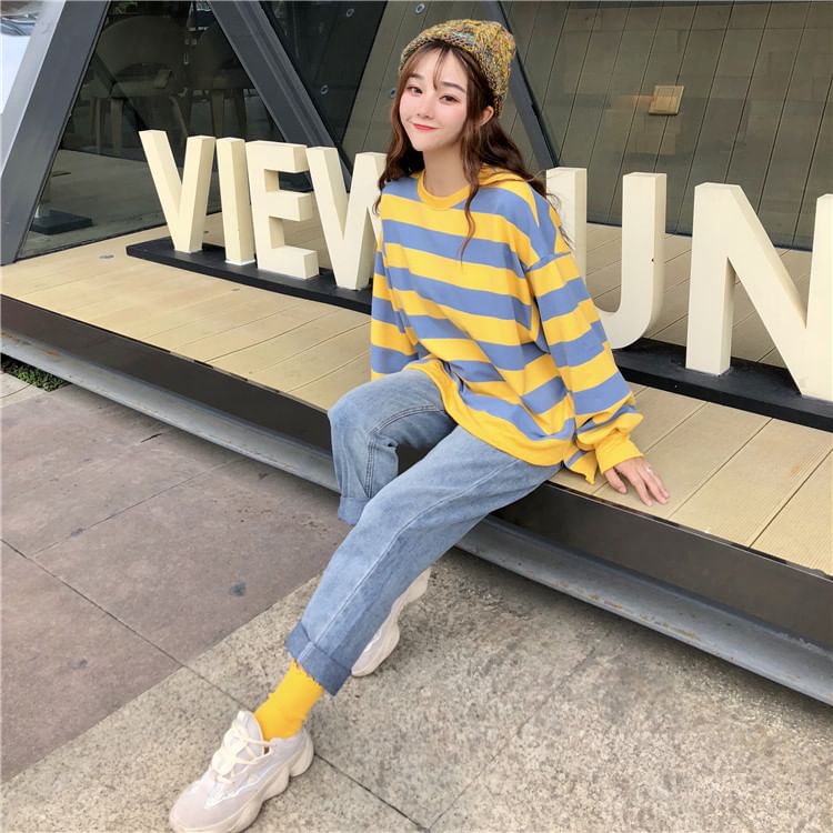 Round Neck Striped Slit Sweatshirt SpreePicky