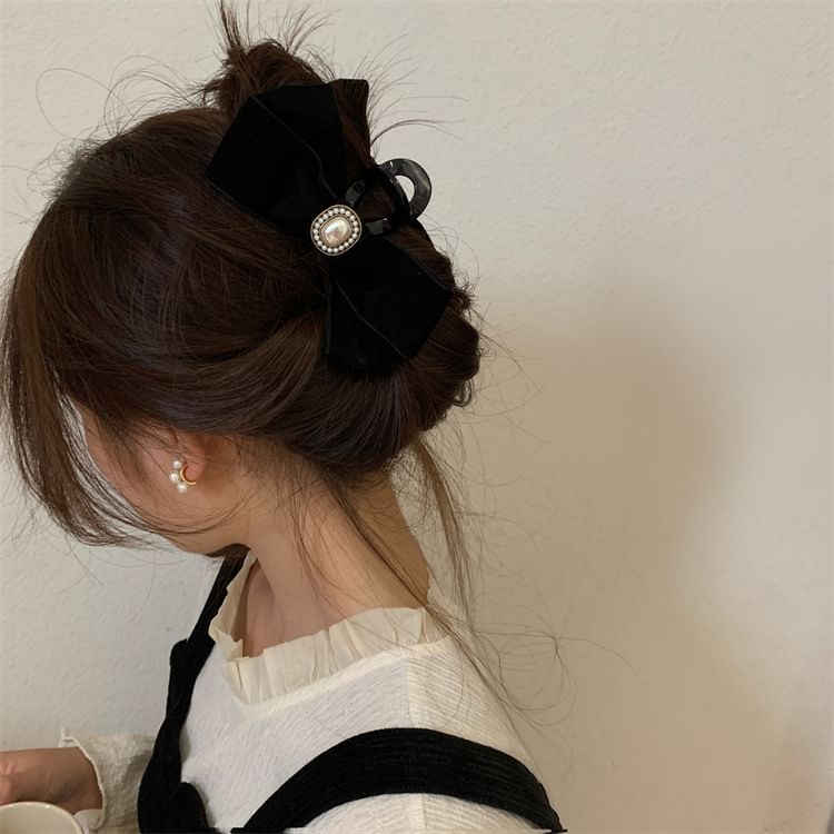 Velvet Bow Hair Claw SpreePicky