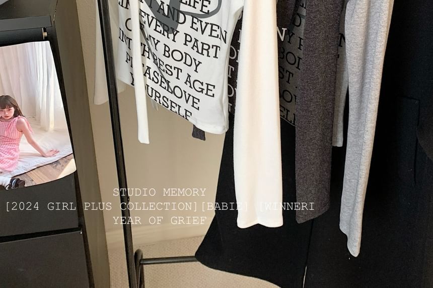 Long-Sleeve One-Shoulder Lettering T-Shirt / High Rise Plain Wide Leg Pants SpreePicky