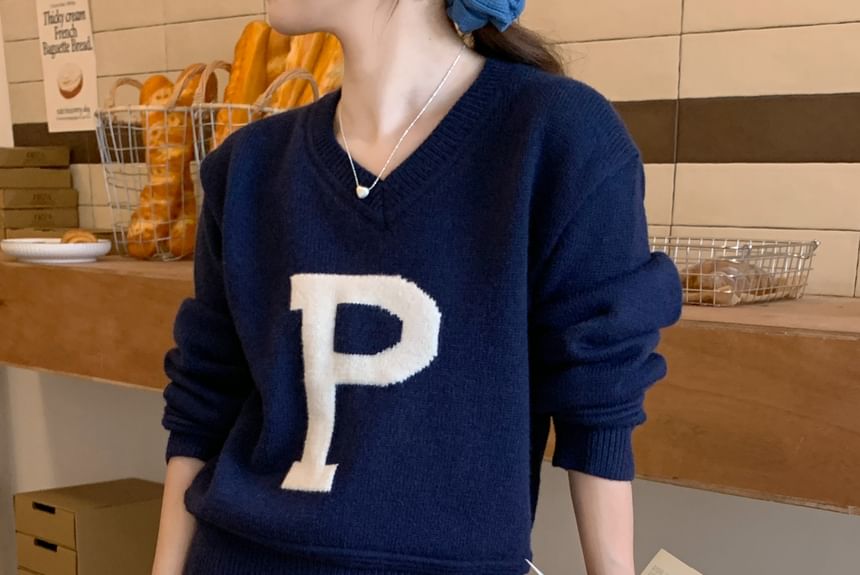 V-Neck Lettering Sweater SpreePicky